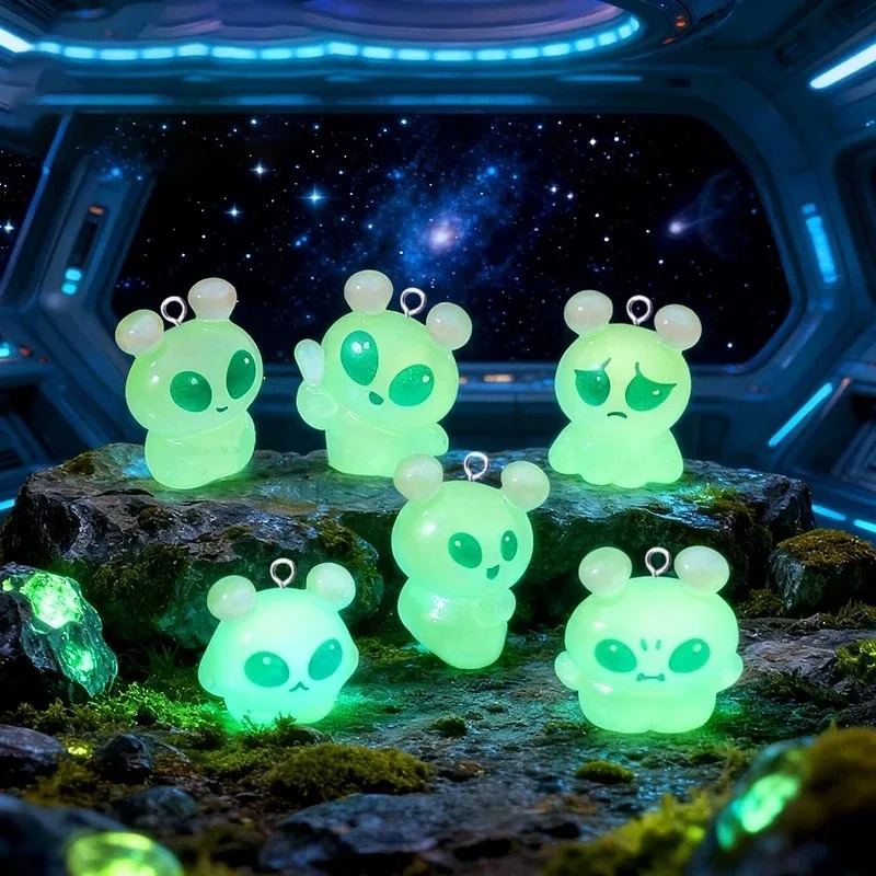 10Pcs Luminous Mini Green Alie - Resin Art Handmade review and price
