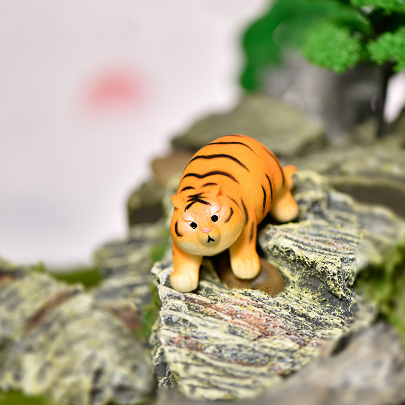 Walking Tiger Miniature Figuri - Resin Art Handmade review and price